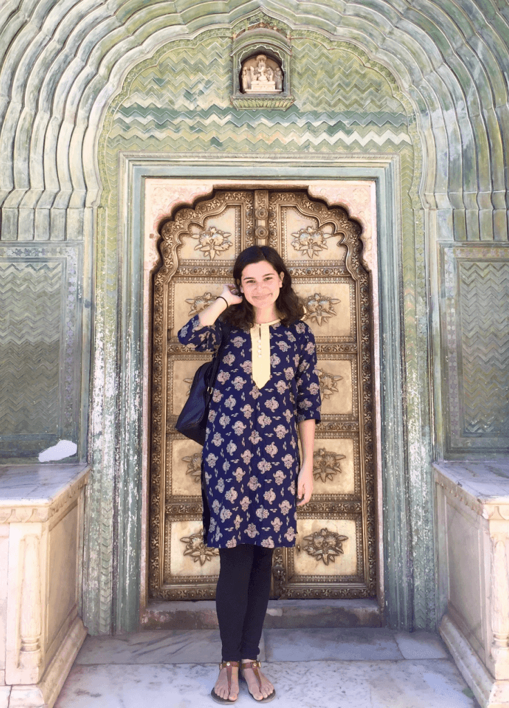 woman-jaipur-india-colorful-doors